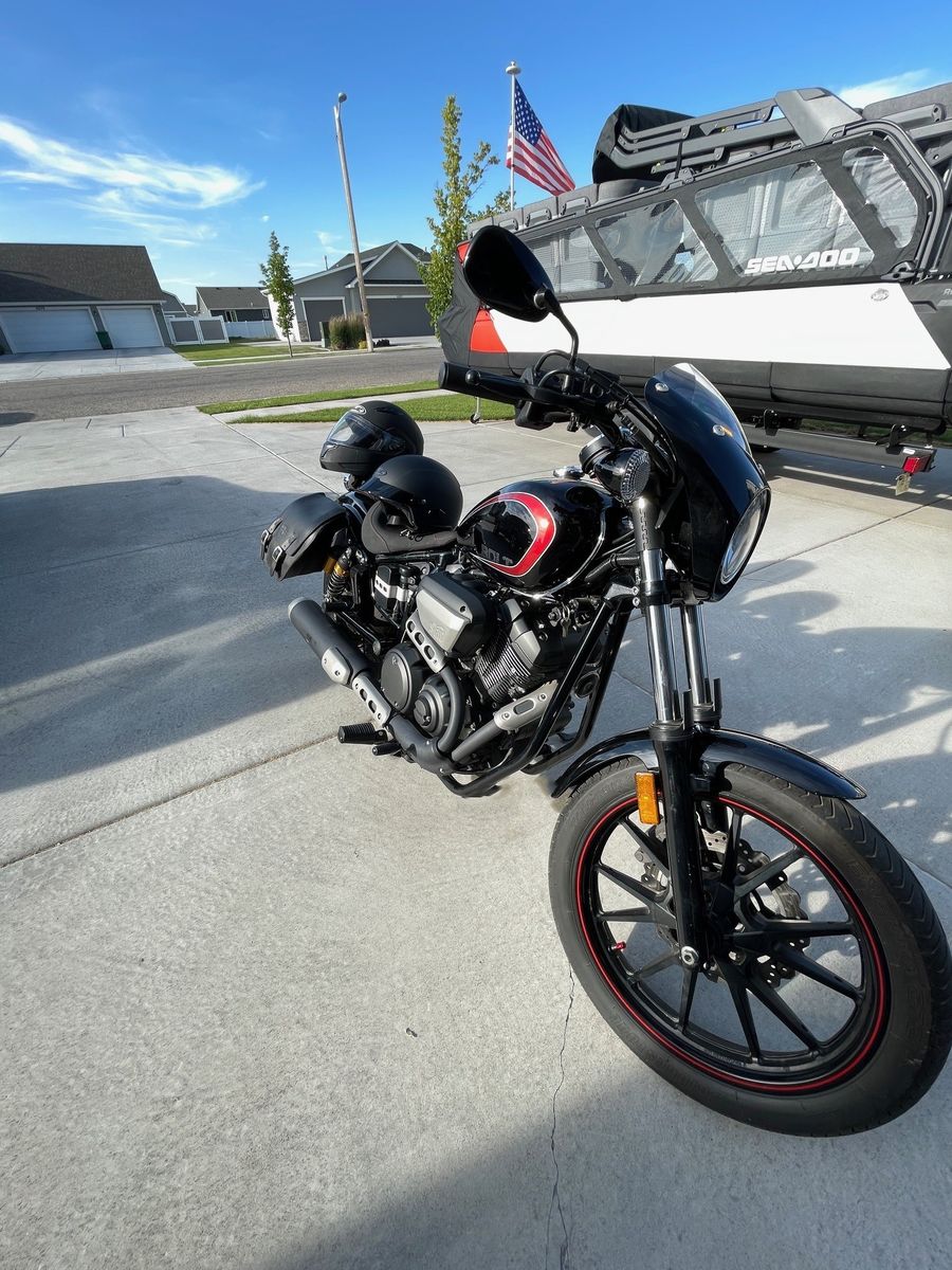 2015 Yamaha Bolt- Like New