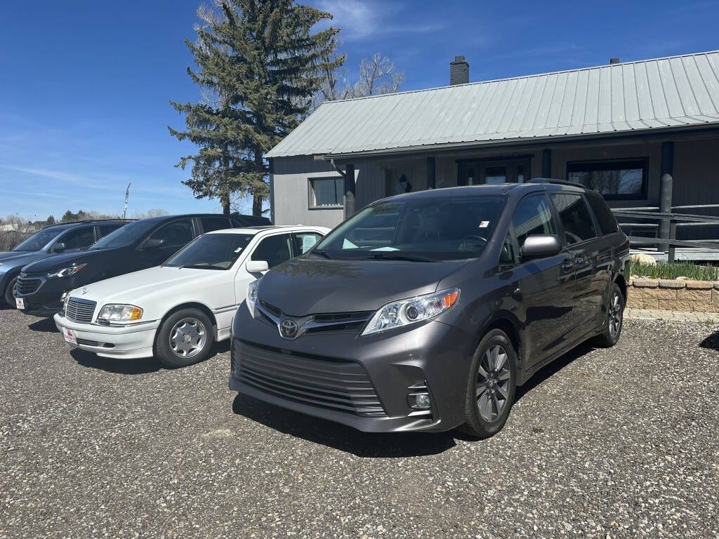 2018 Toyota Sienna XLE 7-Passenger
