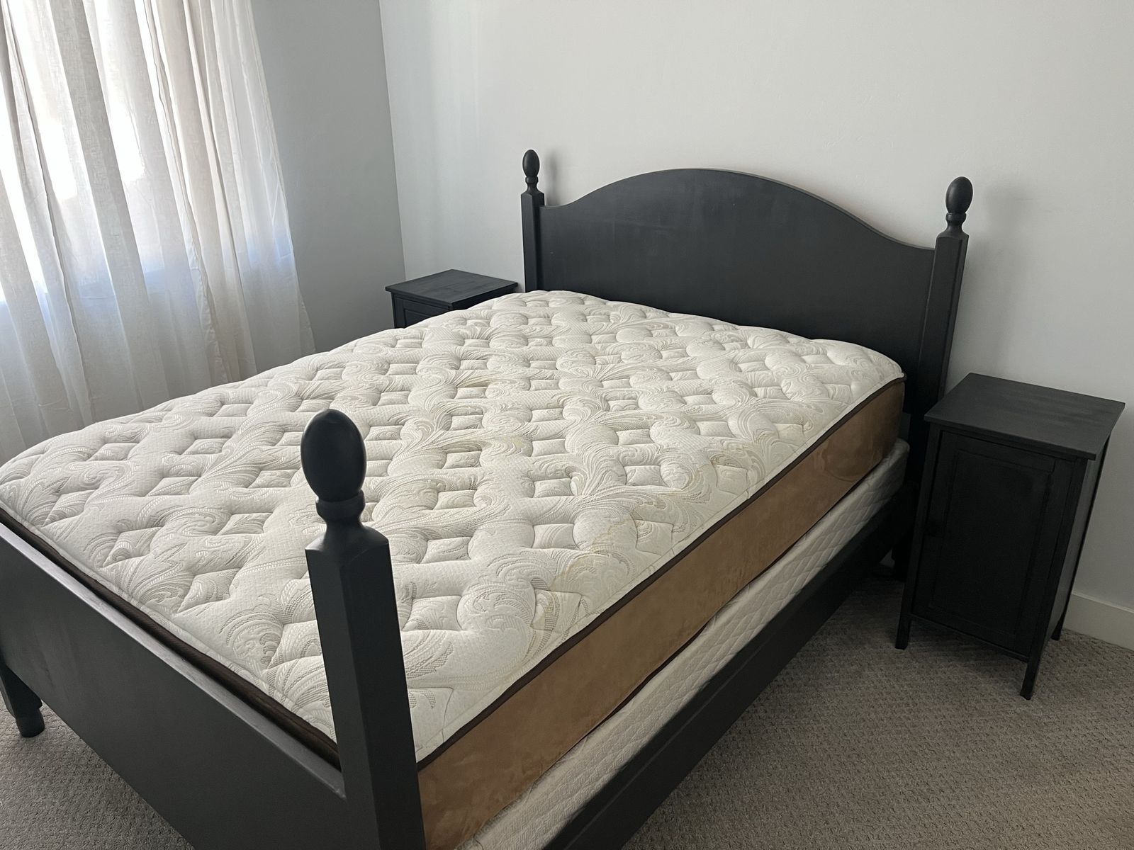Queen Size Headboard, Side Rails, Footboard and Two Matching Nightstands. 