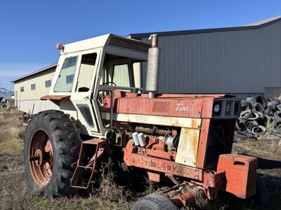 1972 International Farmall Harvester 1066