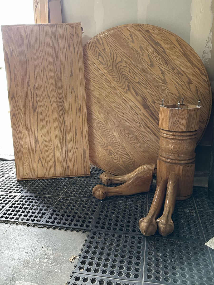 HW Hull and Son Solid Oak table with 6 chairs