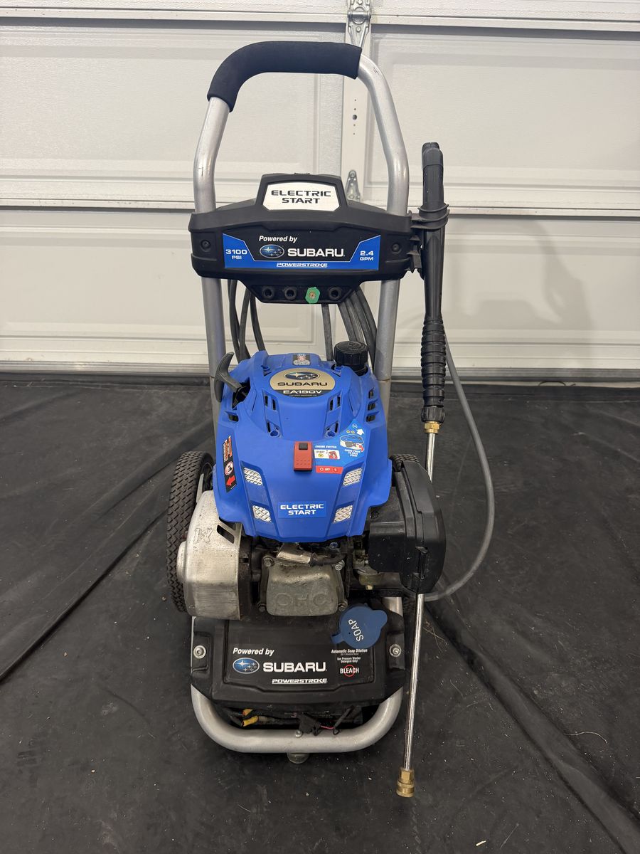 3100 PSI Gas Powered Subaru Pressure Washer