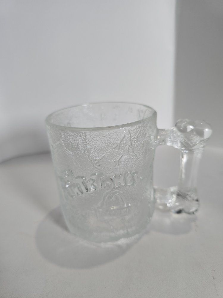 Main image 6