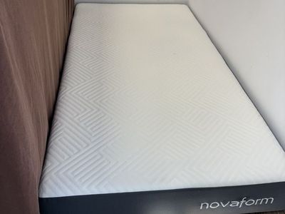 Novaform Single Bed w Boxspring and Frame