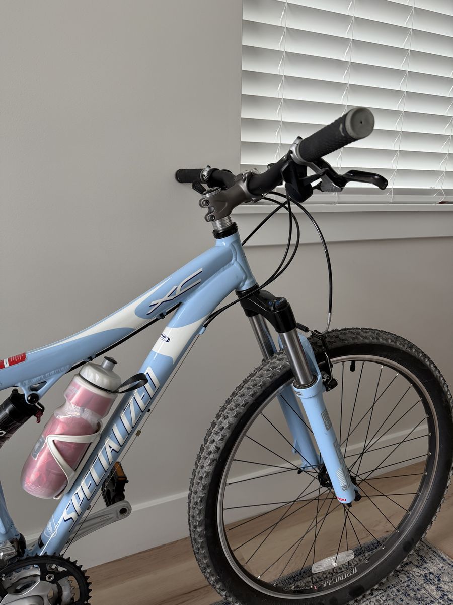Small 26” Specialized FSR XC Mountain Bike