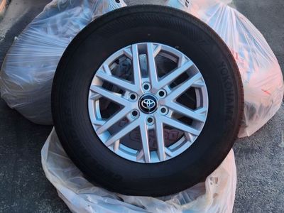 2025 Toyota Tundra Take Off Wheels, Tires, Lug Nuts