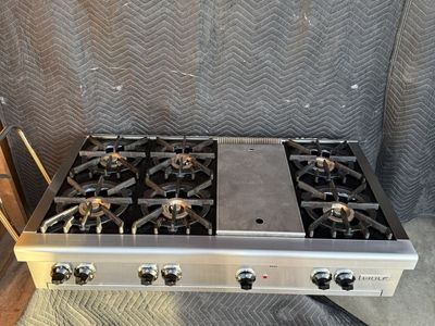 Wolf 48 Rangetop RT486G 6 Burners + Griddle