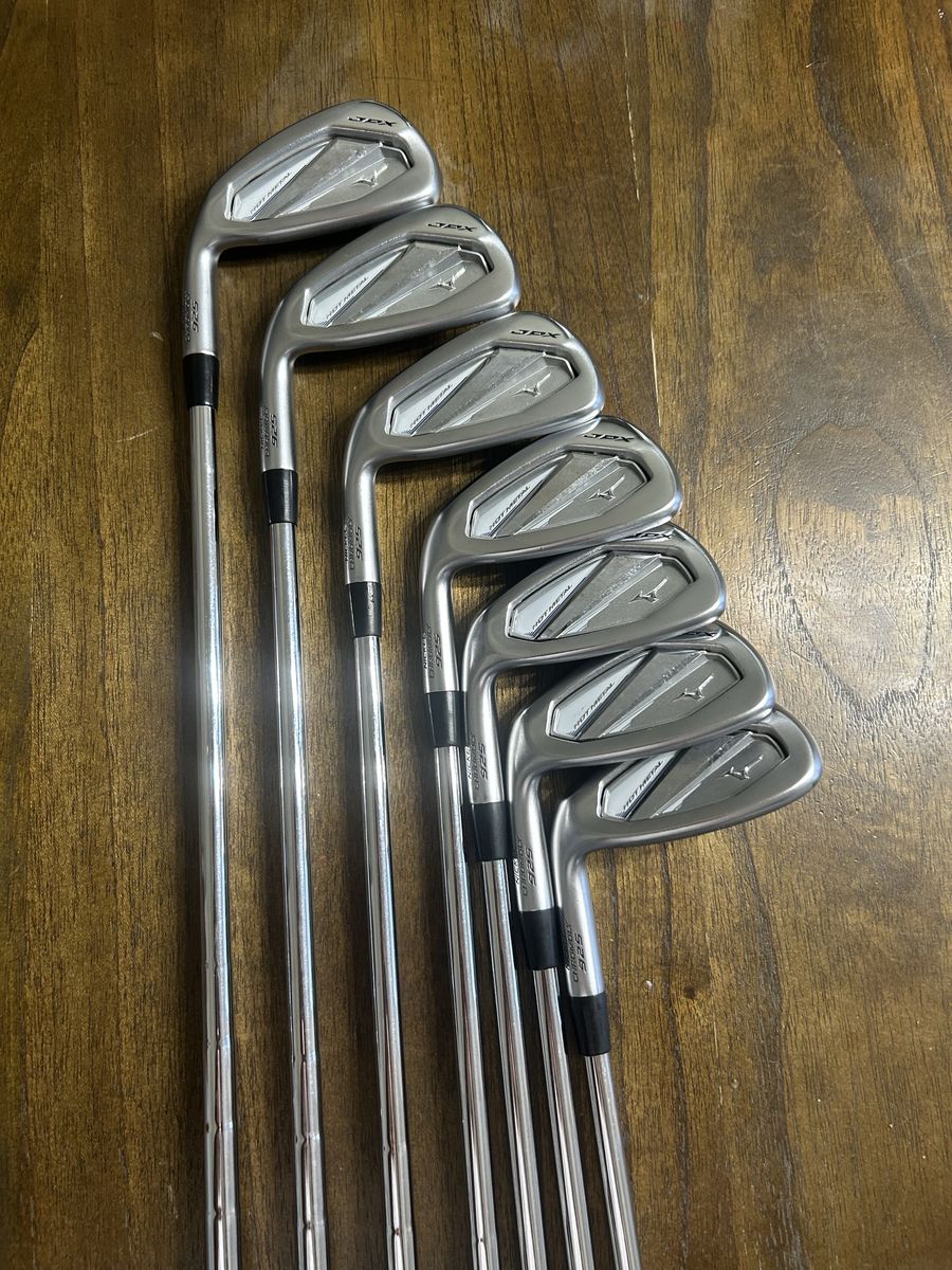 Left handed JPX 925 hot metal irons