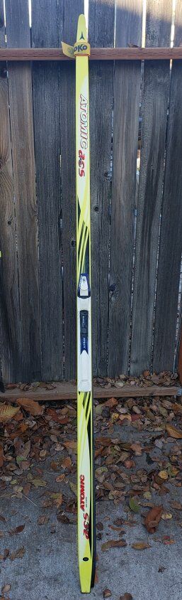 ATOMIC ACS SKATE CROSS COUNTRY SKIS WITH POLES