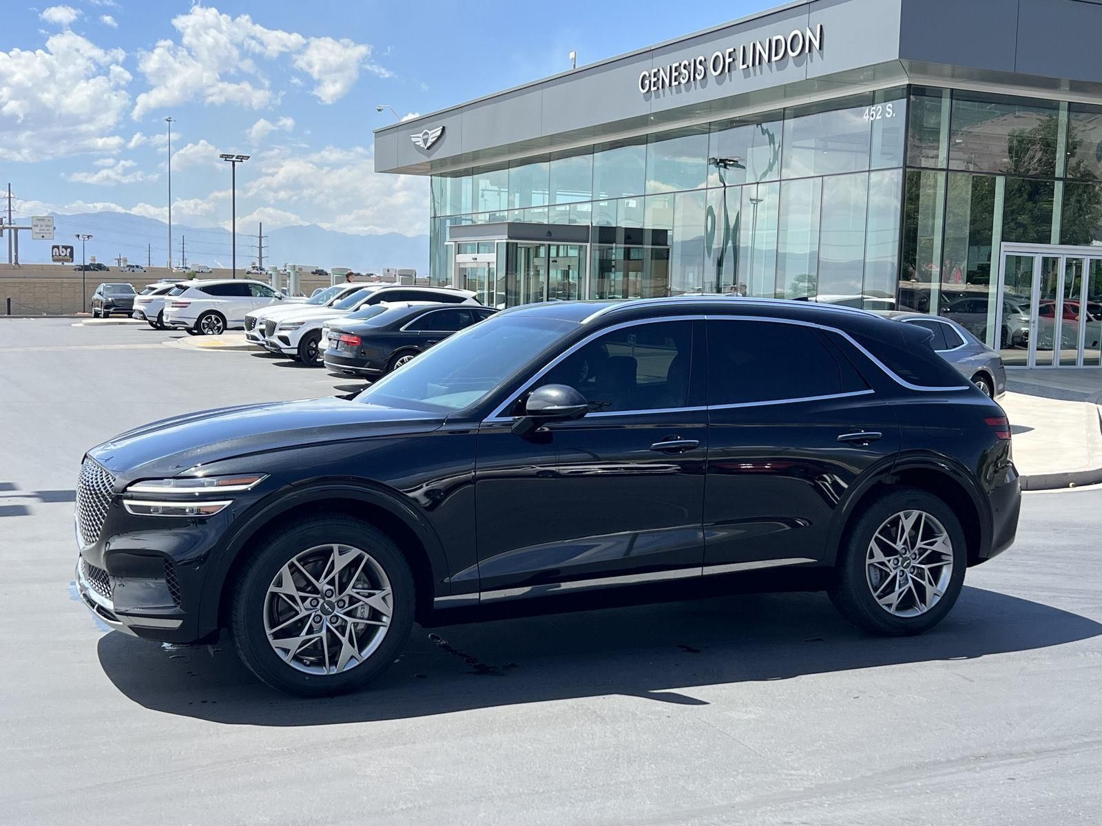 2023 Genesis GV70 2.5T Standard