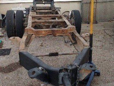 Trailer frame with 5th wheel