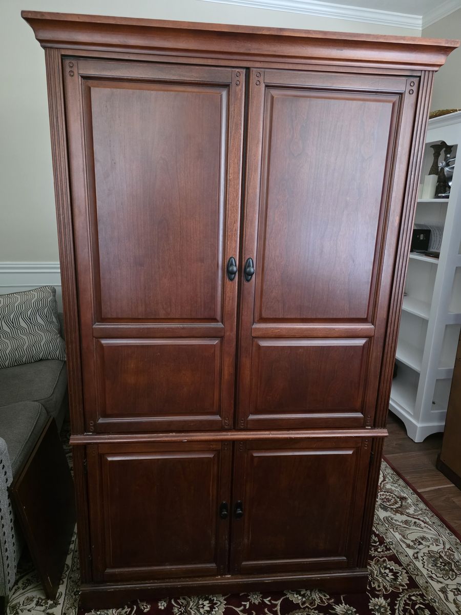 Main image 6
