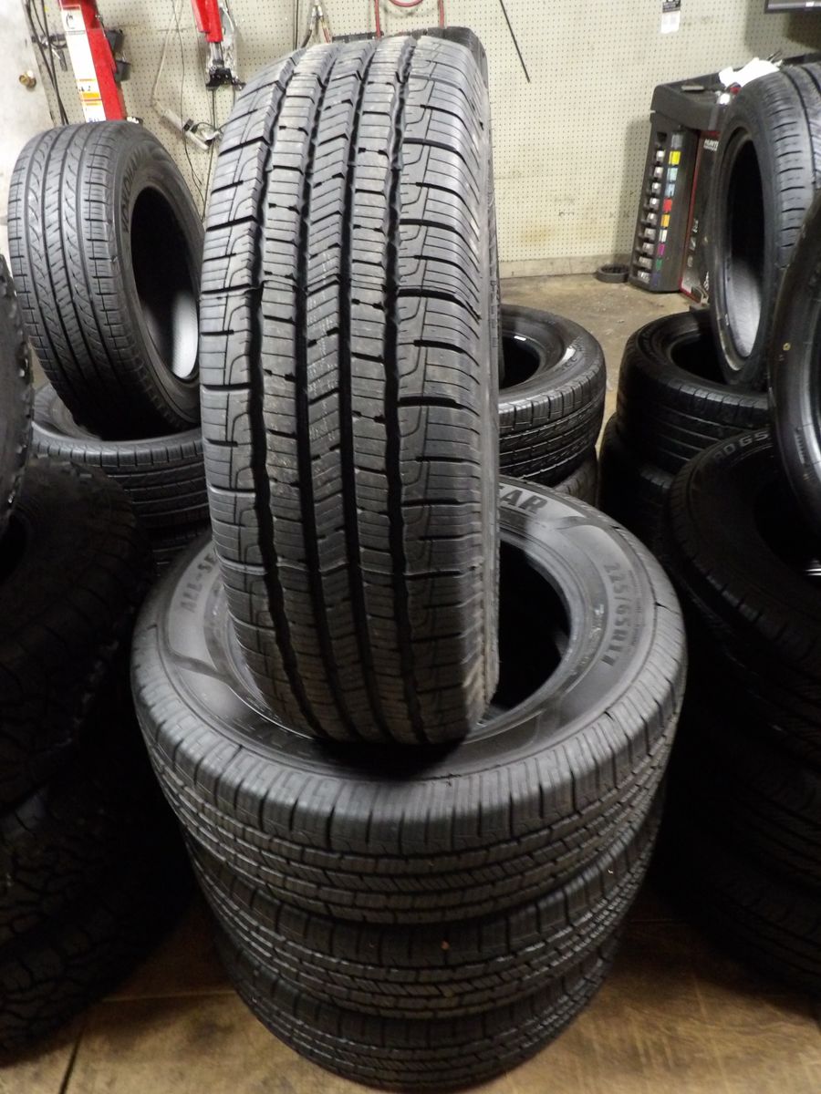 225/65R17 GOODYEAR RELIANT A/S SET OF USED TIRES