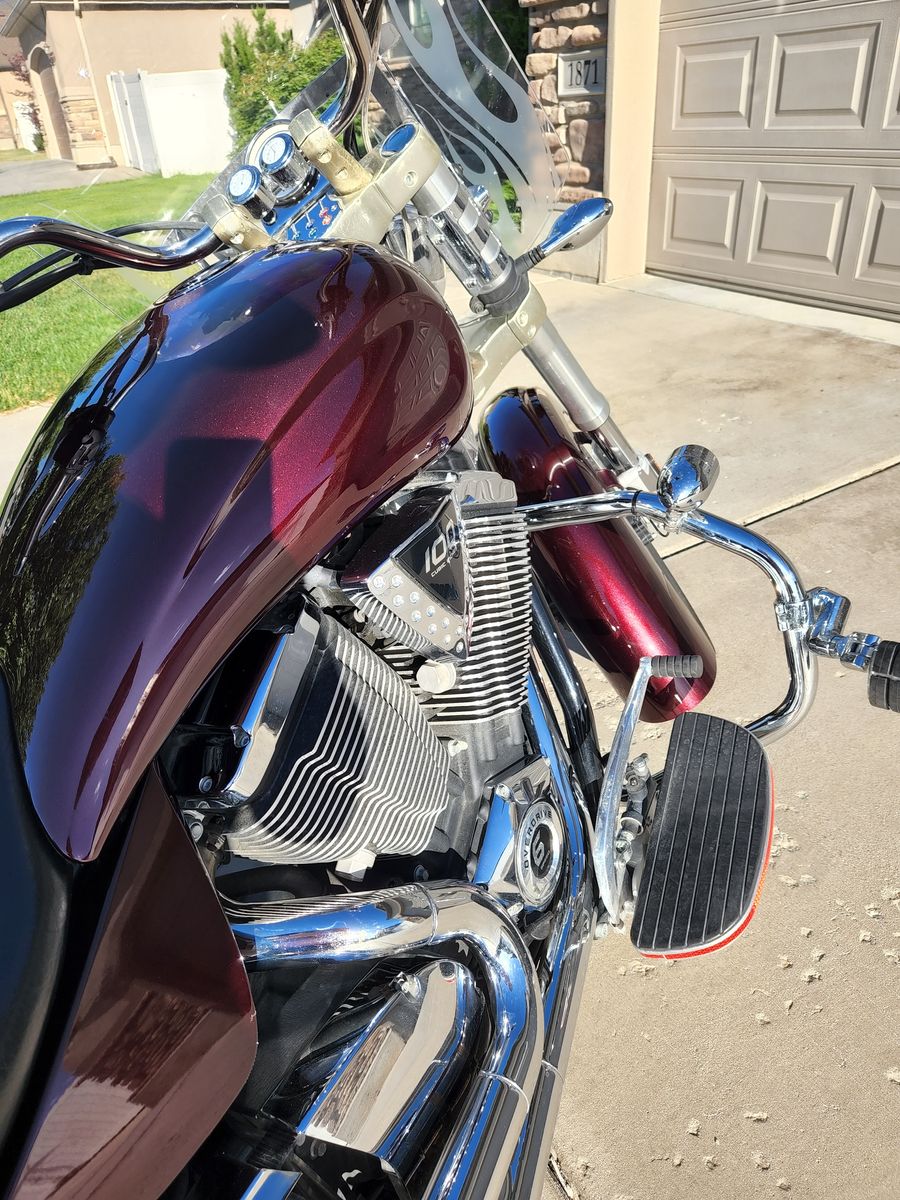 2010 Victory Kingpin