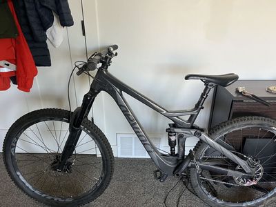 Devinci Troy Size Medium