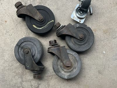 Caster wheels 4”