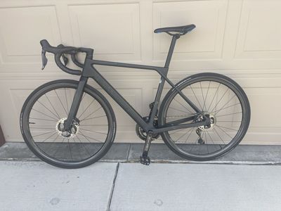 2025 Canyon Ultimate CFR, size S