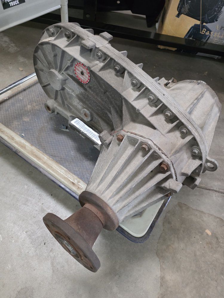 New Process Gear Model 273-F Transfer Case Used Auto Part