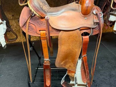 16" Courts - All Around saddle