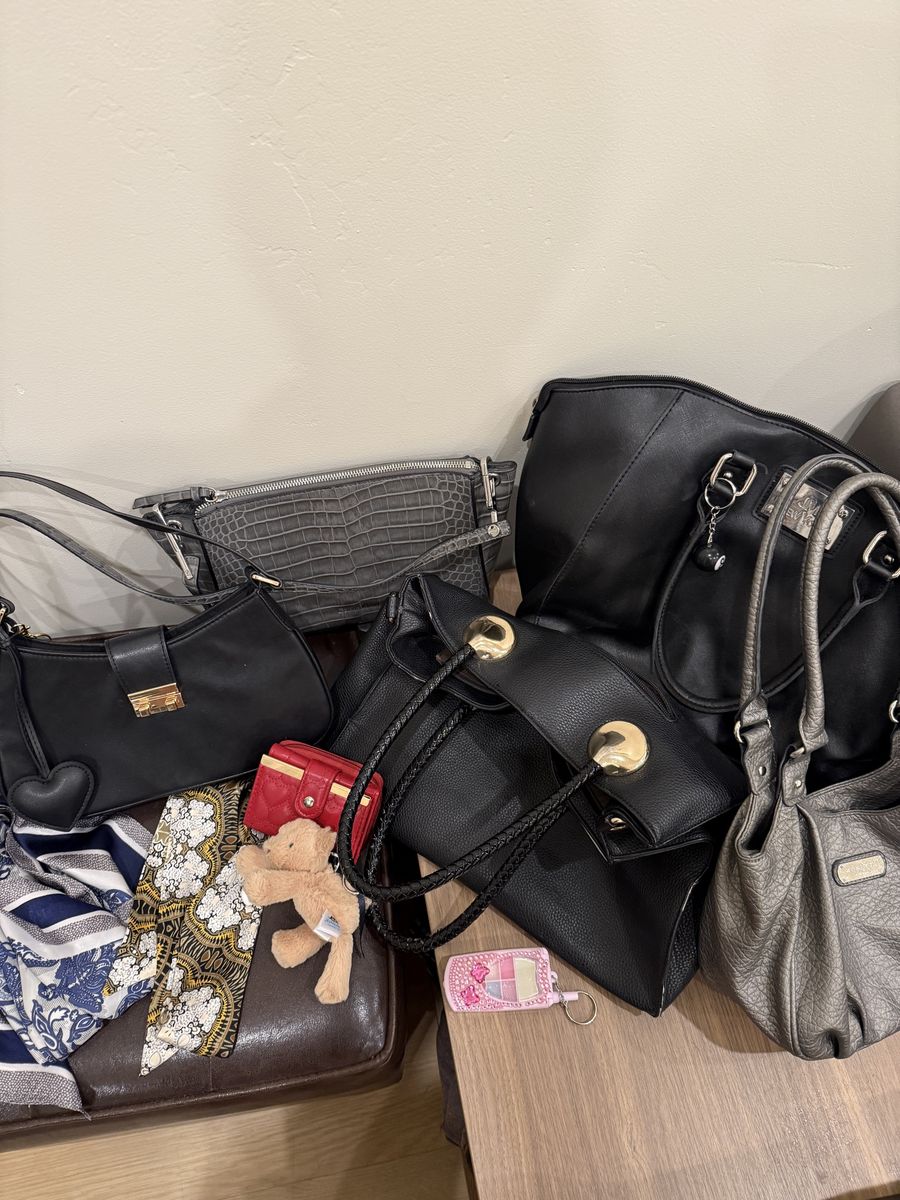Purse/Handbag collection with trinkets