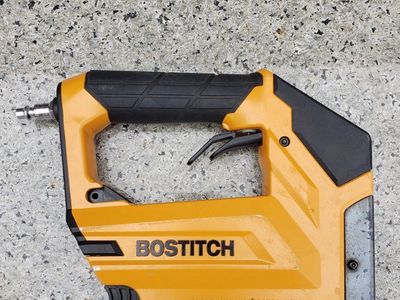 BTFP71875 BOSTITCH AIR STAPLER