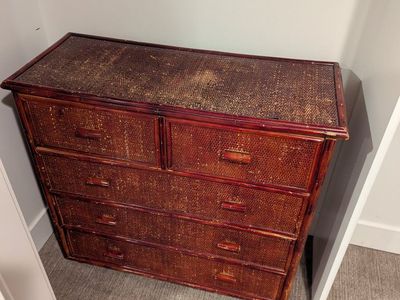 Dresser & drawers