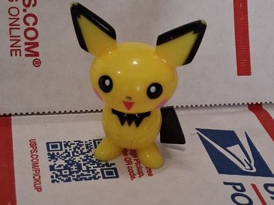 Vintage TOMY Pokemon Pichu Figure
