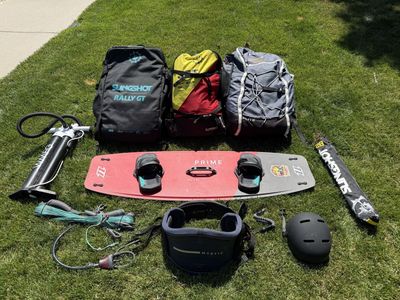 Complete Kiteboarding Package – 4 Kites, Board, Bar, Harness, Pump & More