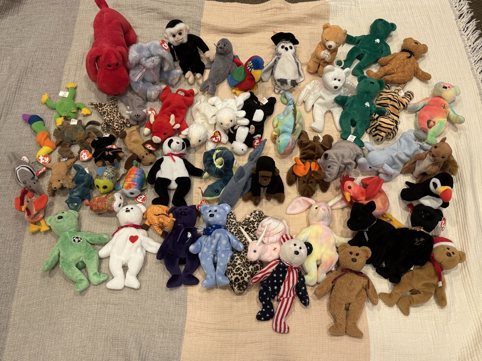 Large Lot of Vintage TY Beanie Babies