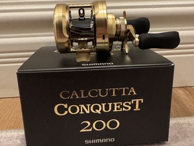 Shimano Calcutta Conquest 200 Baitcasting Fishing Reel - Gold, Right Hand Retrieve