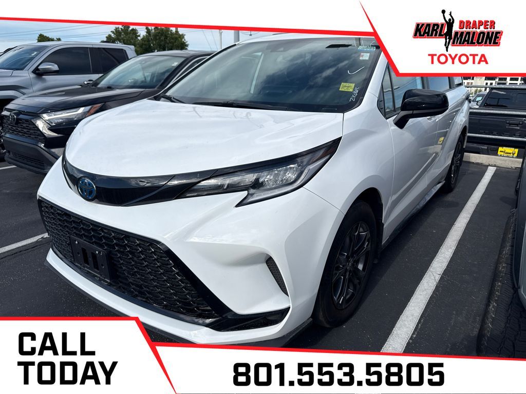 2025 Toyota Sienna XSE 7-Passenger