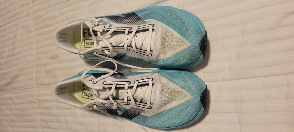 New Balance FuelCell SuperComp Elite V4