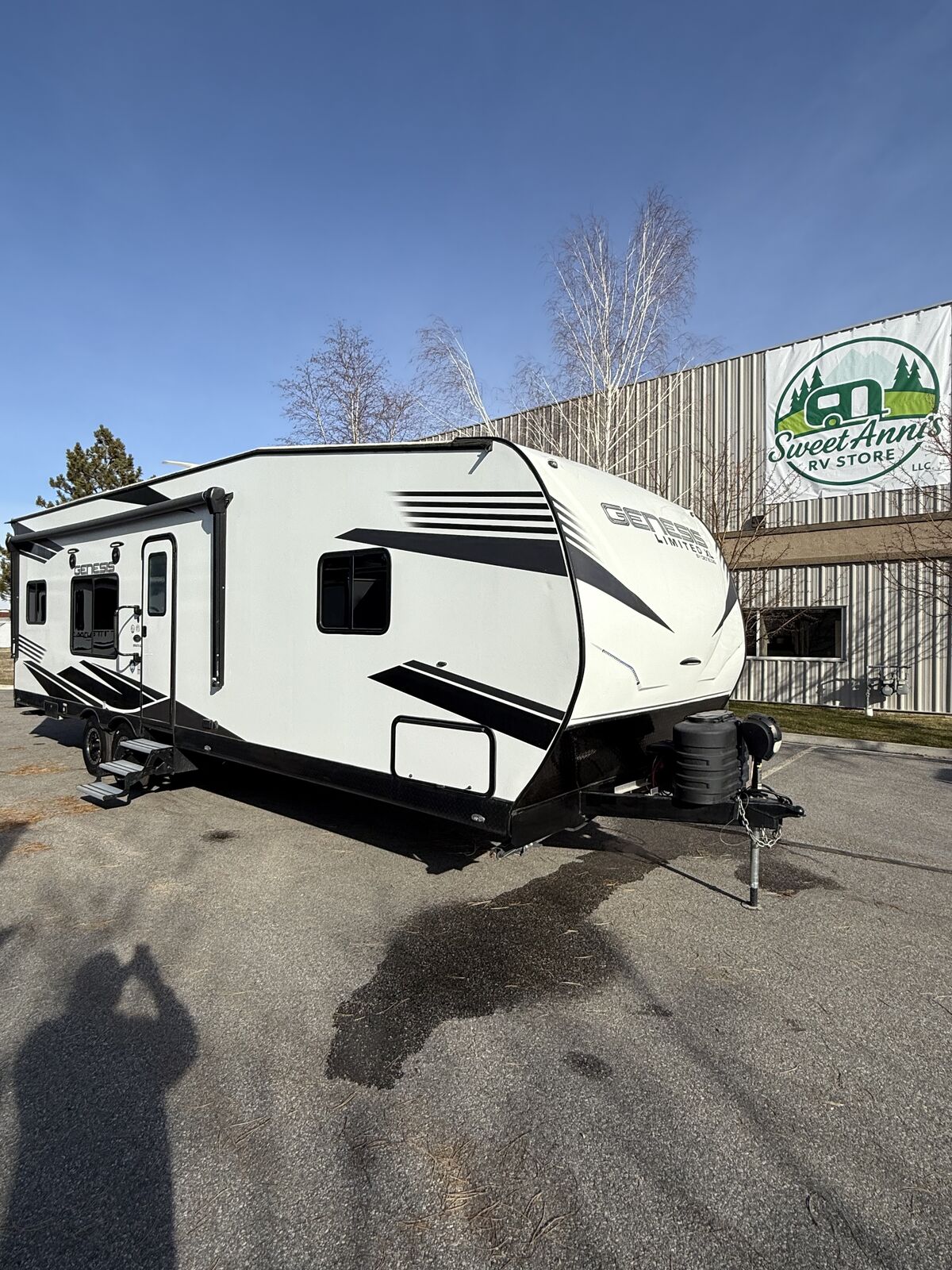 2024 Genesis Supreme Limited GFS275XL Travel Trailer Toy Hauler
