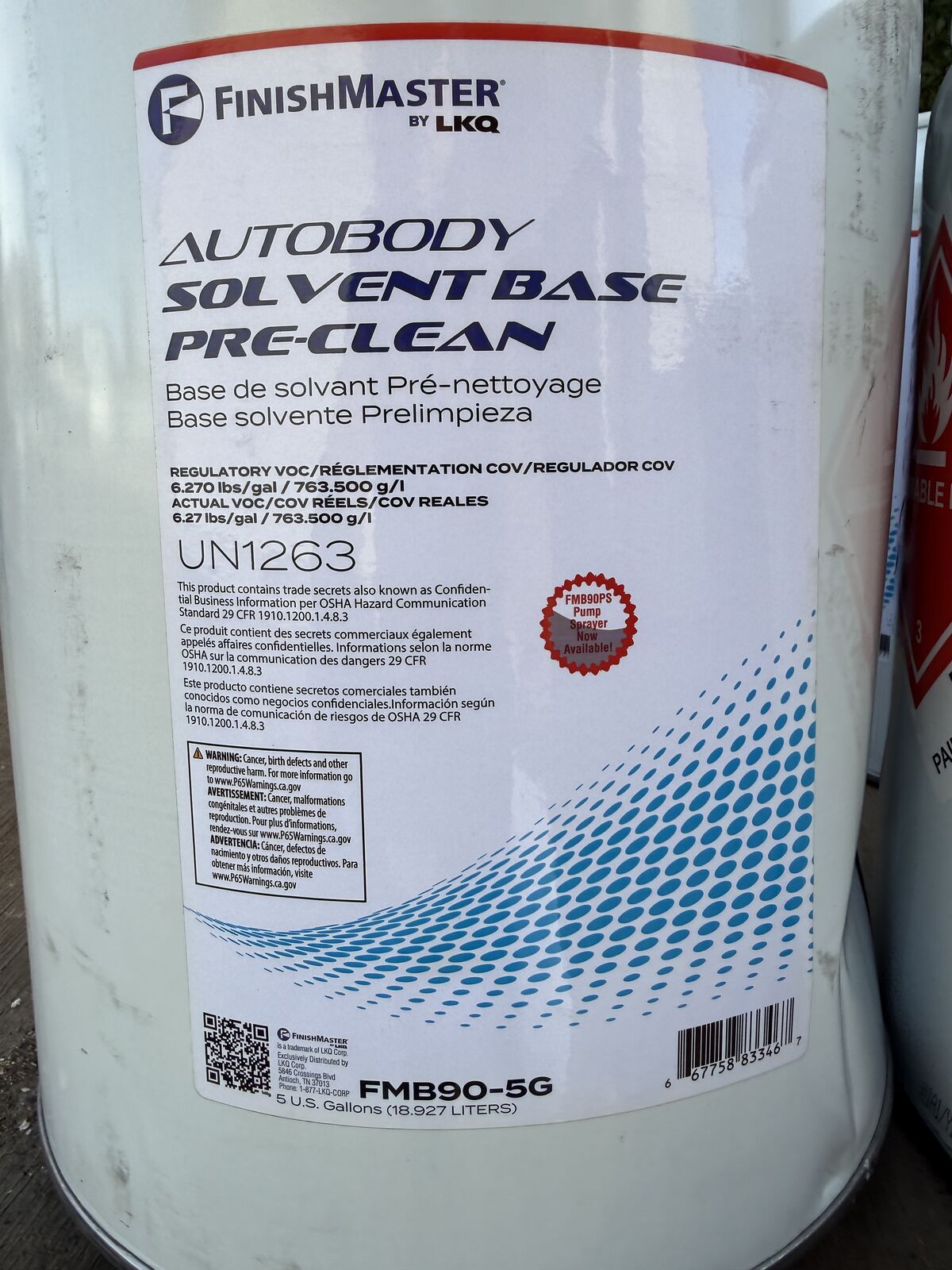 FinishMaster LKQ AUTOBODY Solvent Base Pre-Clean 5 Gallons