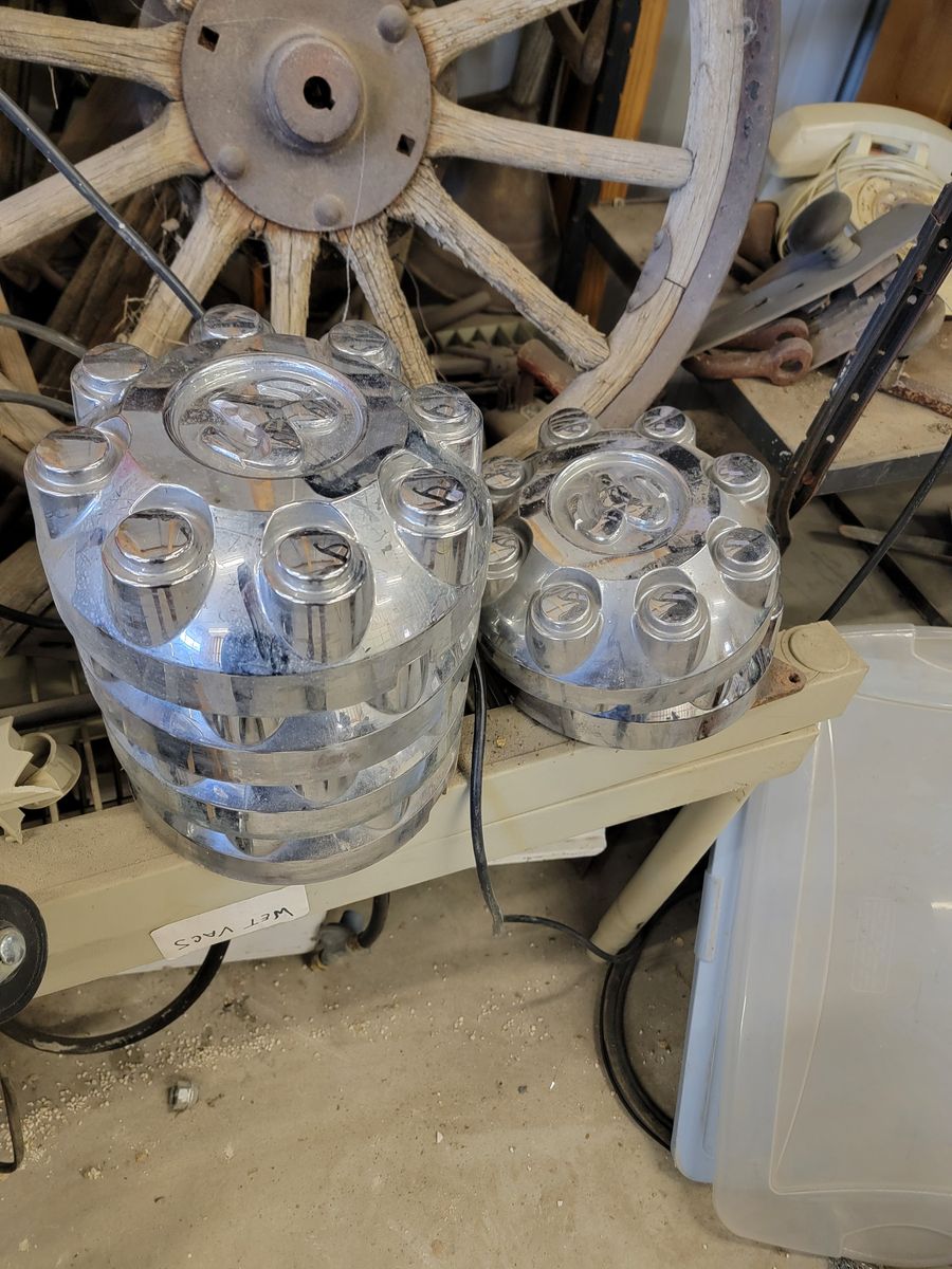 6 DODGE RAM HUB CAPS
