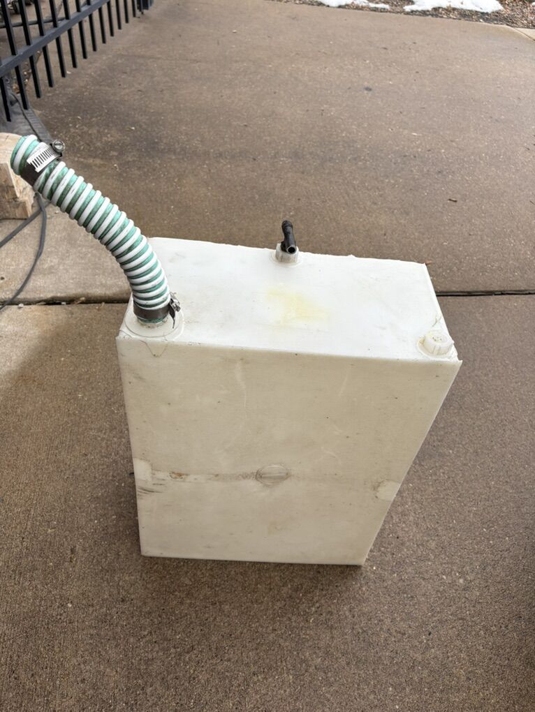 RV Fresh Water Tank
