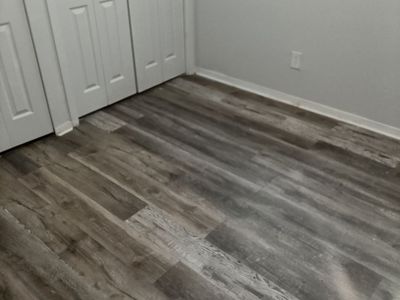 Room for rent in apt in price