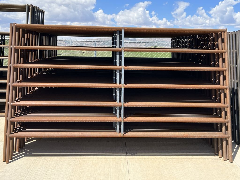 Livestock Panel 10'x72"x7 Rail w/o pins 18G