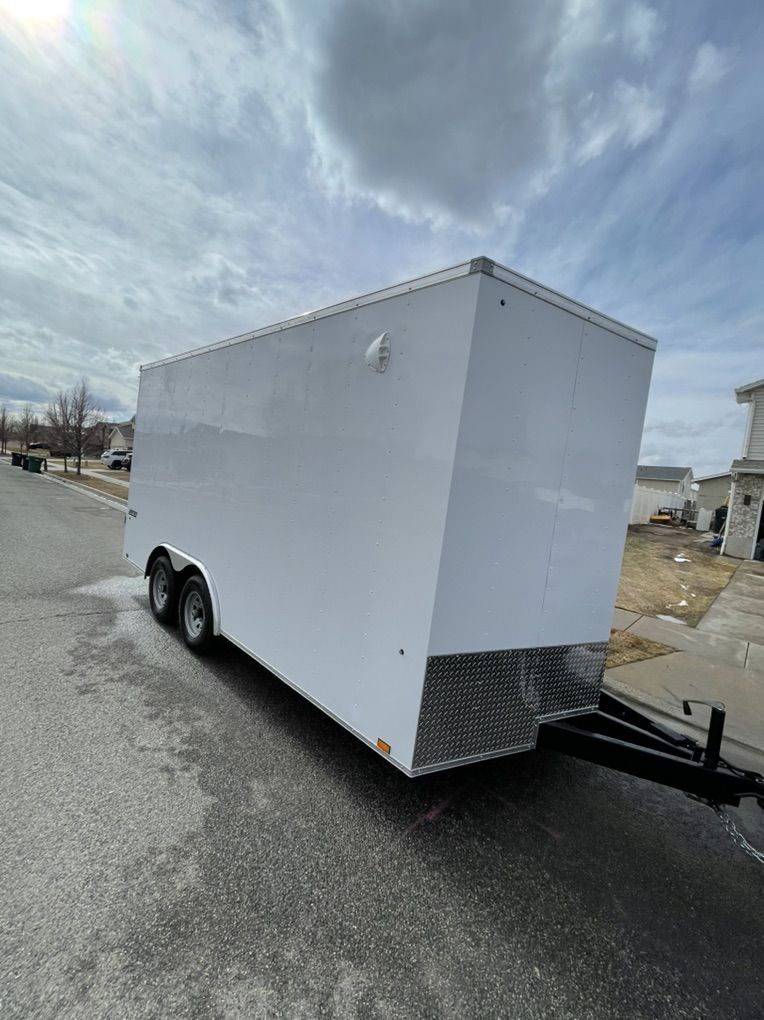 Enclosed Utilty Trailer