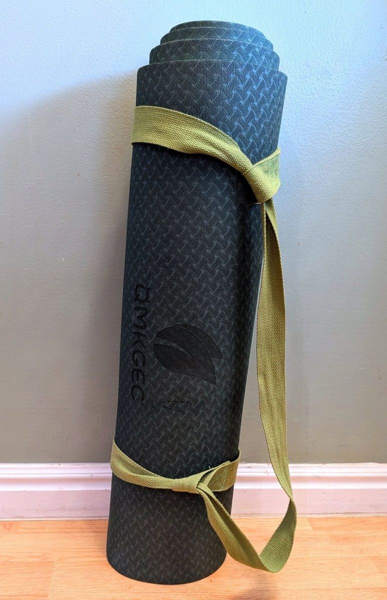 Yoga Mat- LIKE NEW