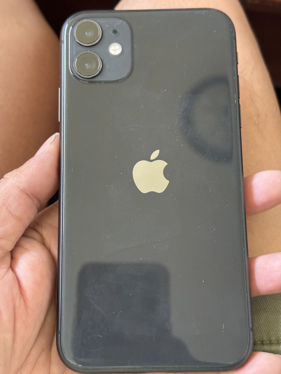 Apple iPhone 11 - Unlocked