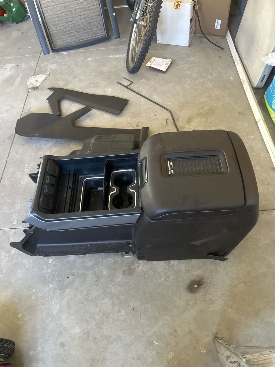 GMC Sierra/Yukon/Chevy Silverado/Tahoe/Suburban Center Console Armrest Storage Unit