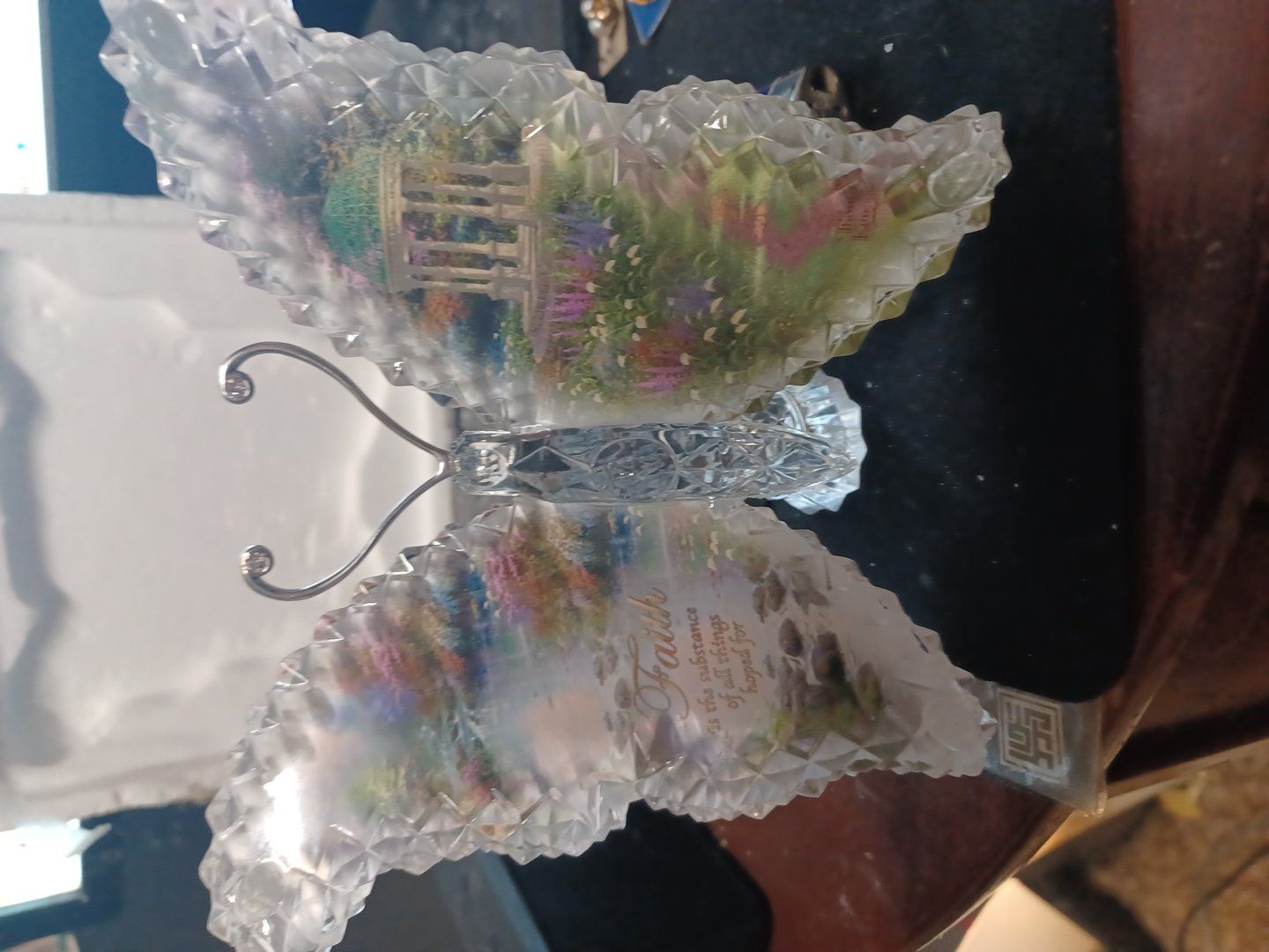 glass butterfly decoritive.