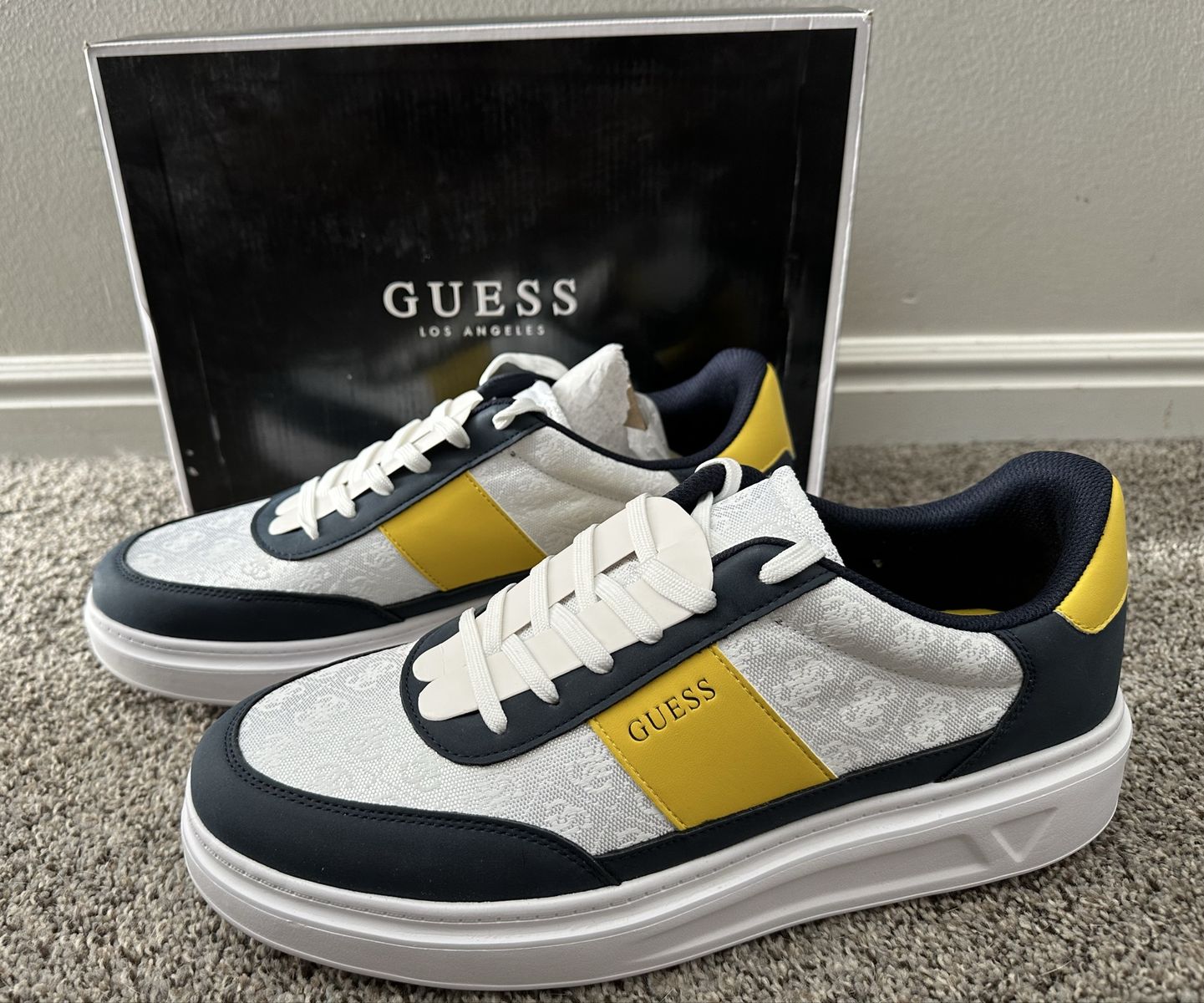 GUESS Men's Chaz size 13M