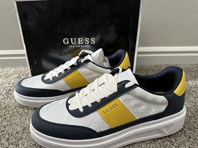 GUESS Men's Chaz size 13M