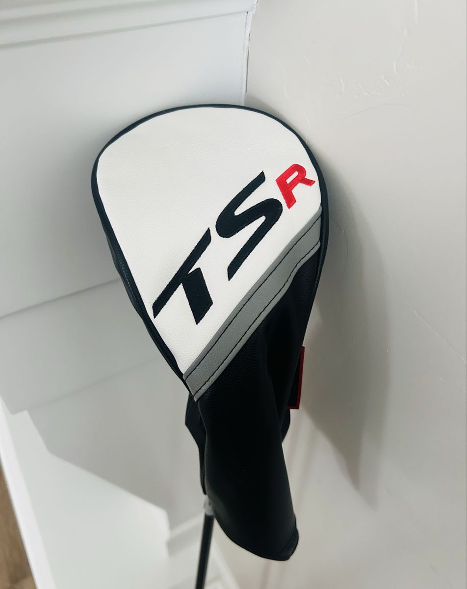 NEW Titleist TSR3 Driver 9.0° RH - HZRDUS Black 60 6.0 Stiff - Sealed in Plastic w/ Headcover