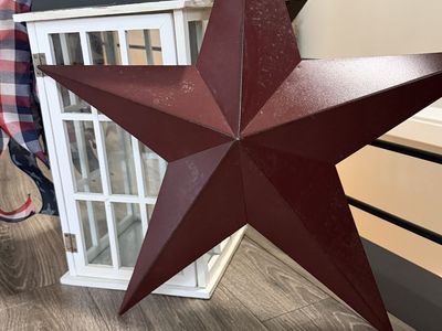 Large Red Barn Star Metal Wall Decor - 22 inch Rustic Country Farmhouse Art