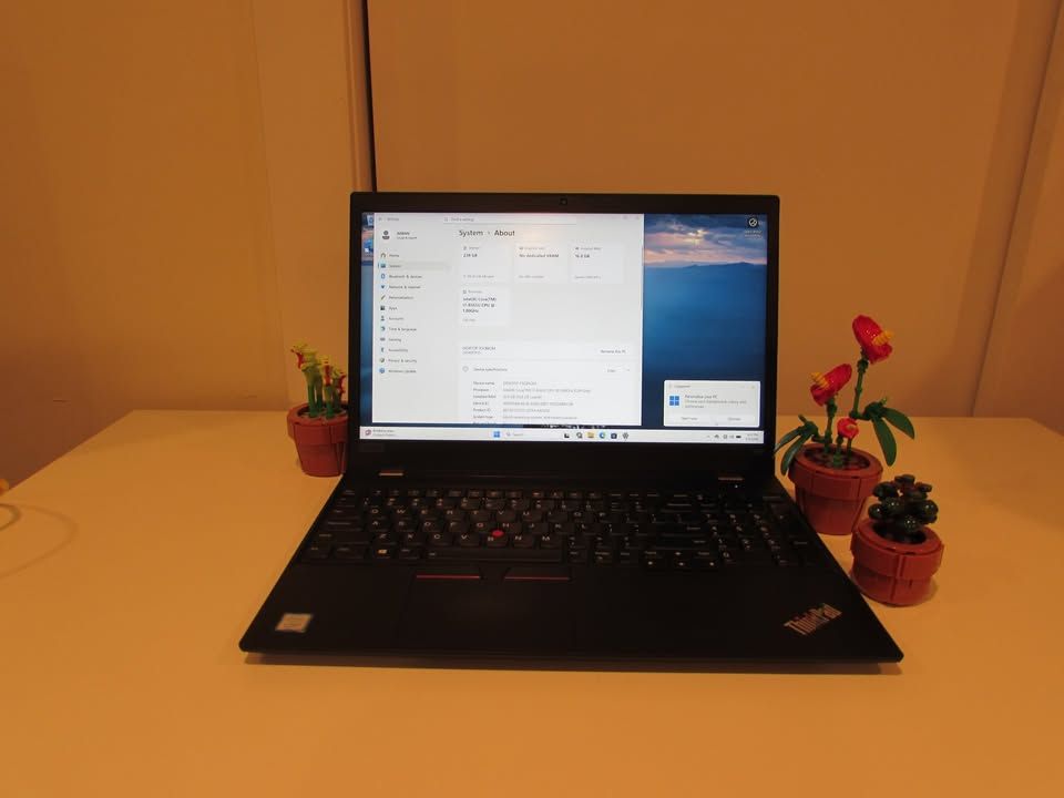 Like New Lenovo ThinkPad T590 (i7, 16GB RAM, 256GB NVMe) - Perfect for Work or School!