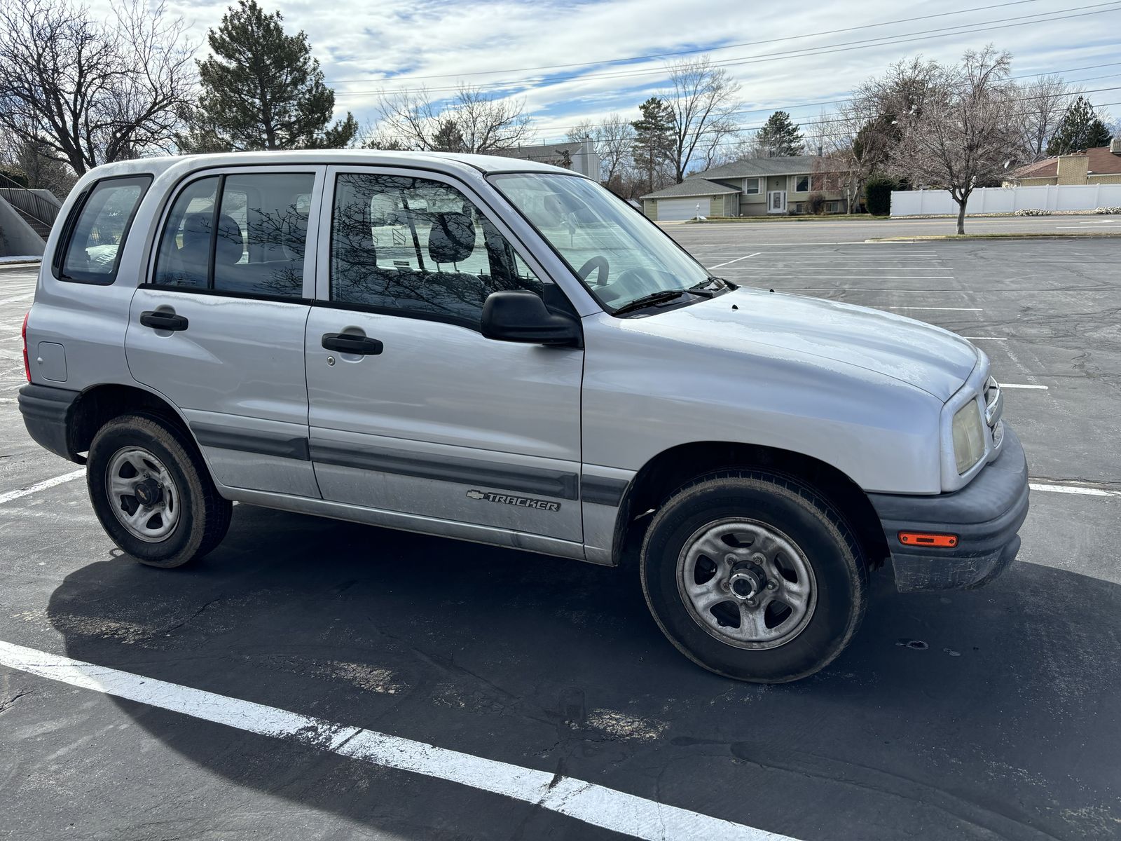 2000 CHEVROLET TRACKER Base