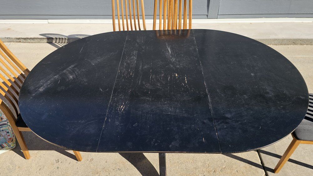 Kitchen Table and 6 Chairs